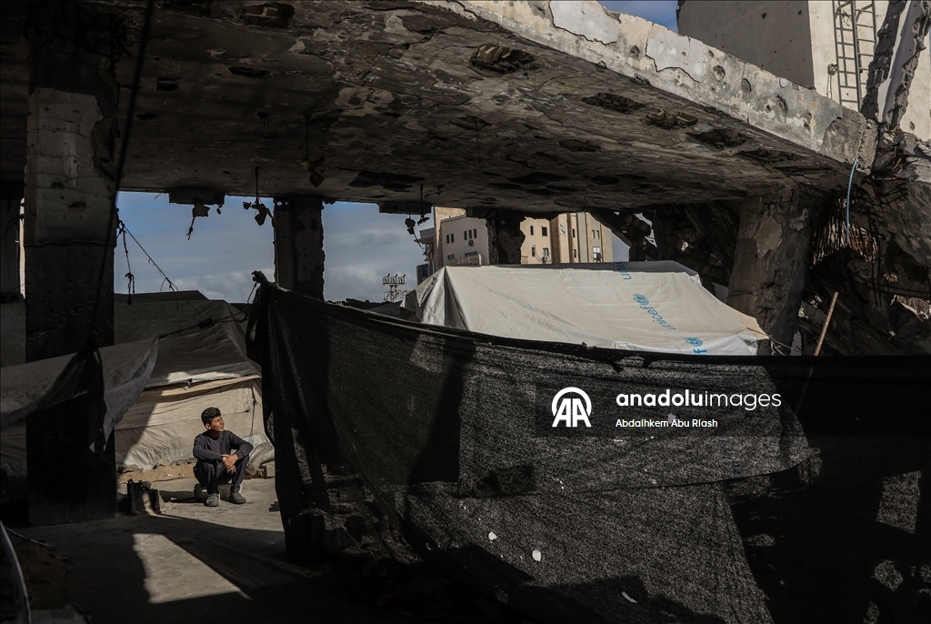 Gazze Şeridi'nde Filistinliler, yetersiz barınma koşullarıyla mücadele ediyor