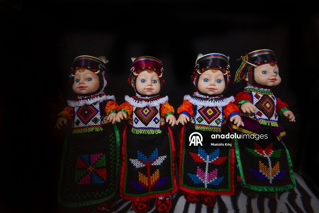 Damal’da 50 yıllık emekle yaşatılan Damal bebekleri, kültürü geleceğe taşıyor