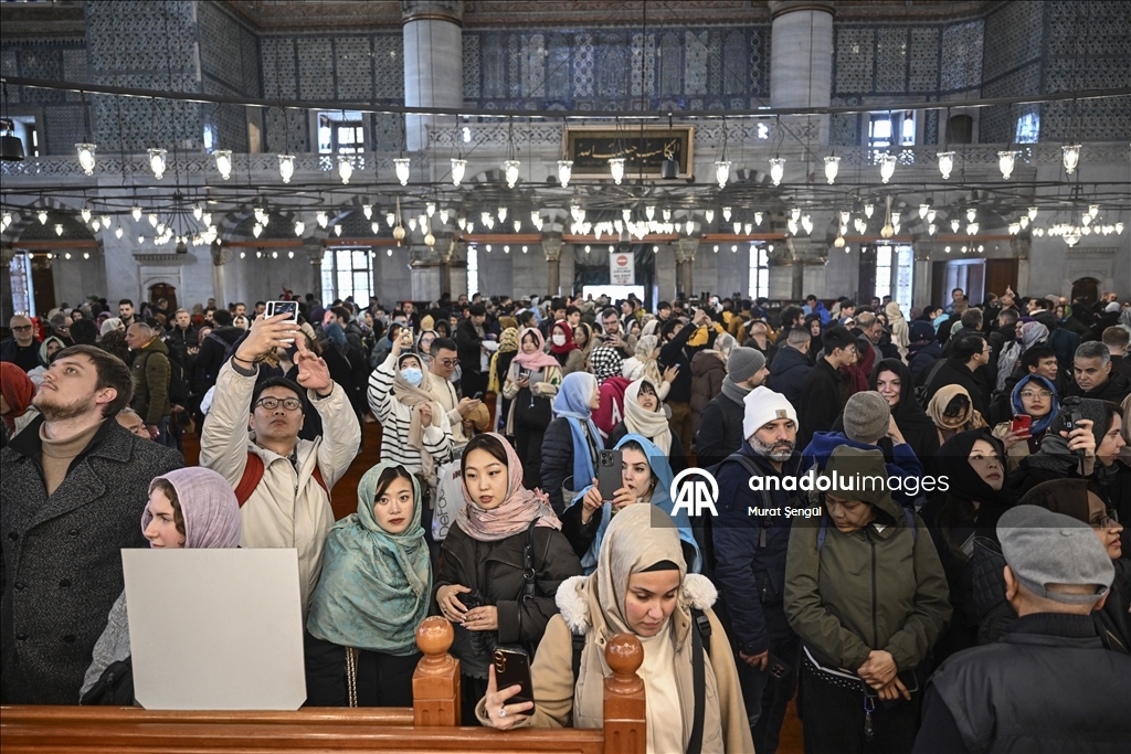 CУЛТАНСКИЕ МЕЧЕТИ СТАМБУЛА - Первая османская мечеть с шестью минаретами: «Султанахмет»