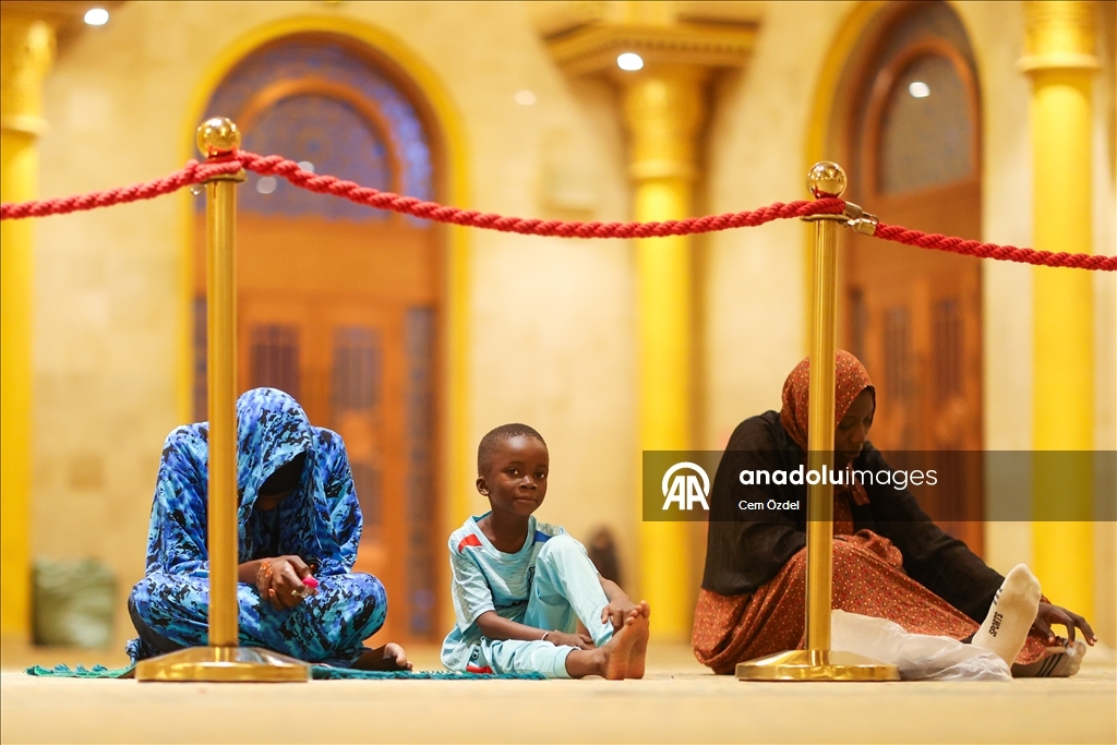 В Сенегале совершили первый намаз таравих