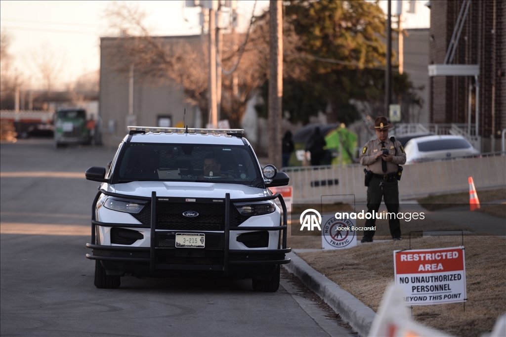 Месса в Пепельную среду для задержанных в центре ICE в Иллинойсе