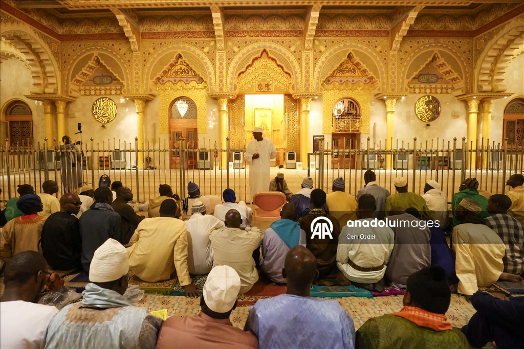 В Сенегале совершили первый намаз таравих