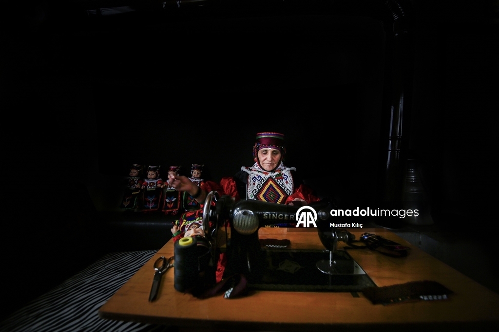 Damal’da 50 yıllık emekle yaşatılan Damal bebekleri, kültürü geleceğe taşıyor