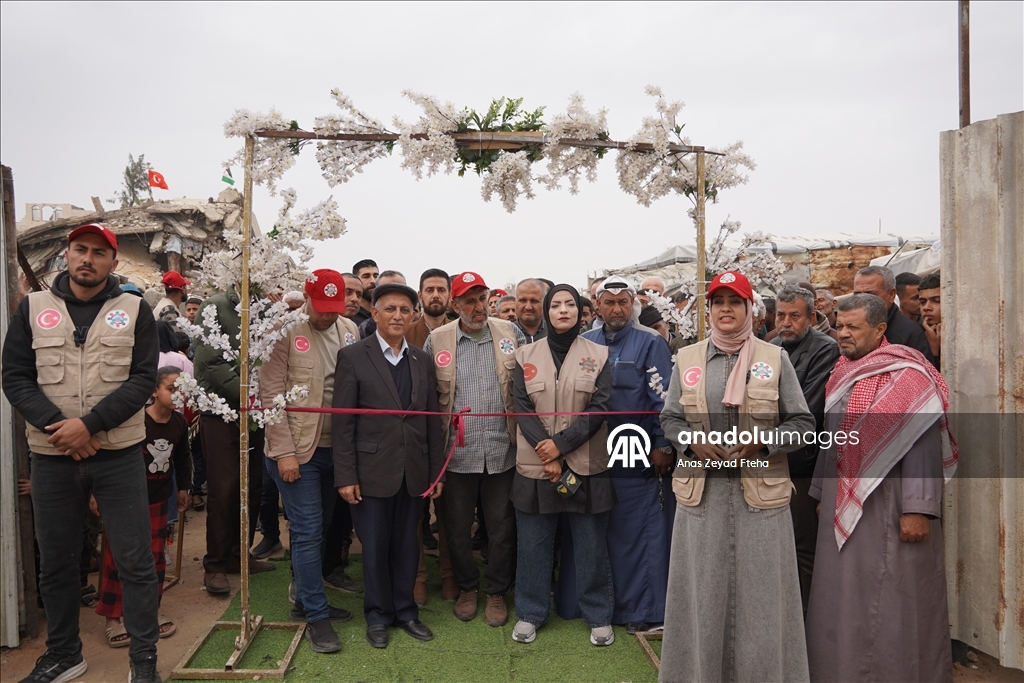 مخيم "يلدز 1" التركي يفتح أبوابه لإيواء نازحين شرق مدينة غزة