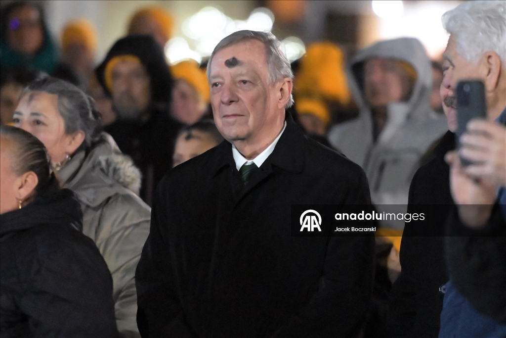 В Чикаго прошла месса и шествие в Пепельную среду