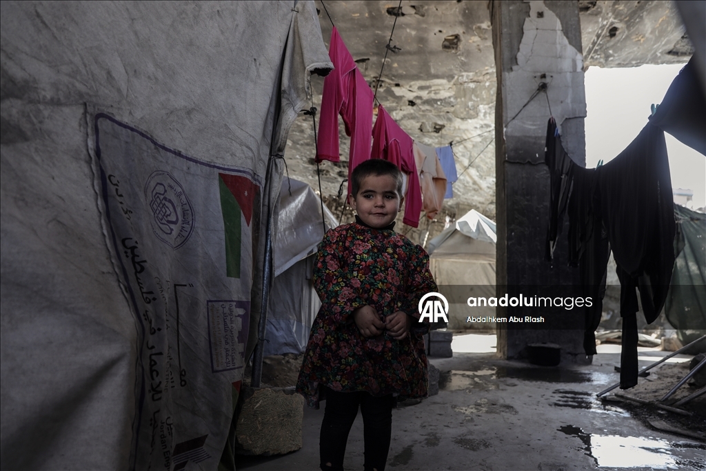 Gazze Şeridi'nde Filistinliler, yetersiz barınma koşullarıyla mücadele ediyor