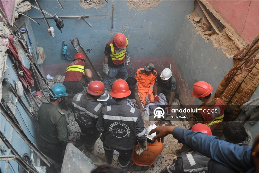 В Пакистане при взрыве в жилом доме погибли 13 человек, включая 4 детей