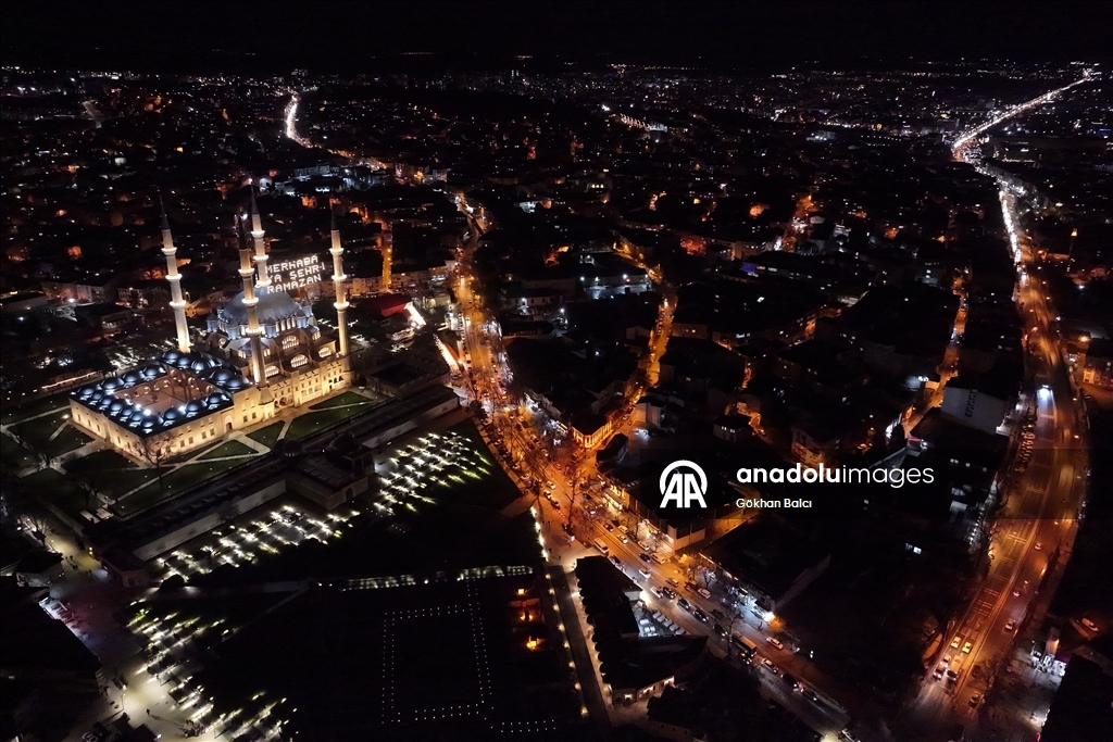 Знаменитая мечеть Селимие, которую великий архитектор османского периода