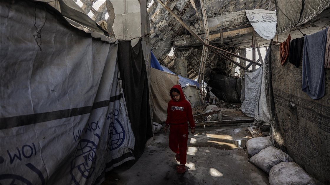 Gazze Şeridi'nde Filistinliler, yetersiz barınma koşullarıyla mücadele ediyor