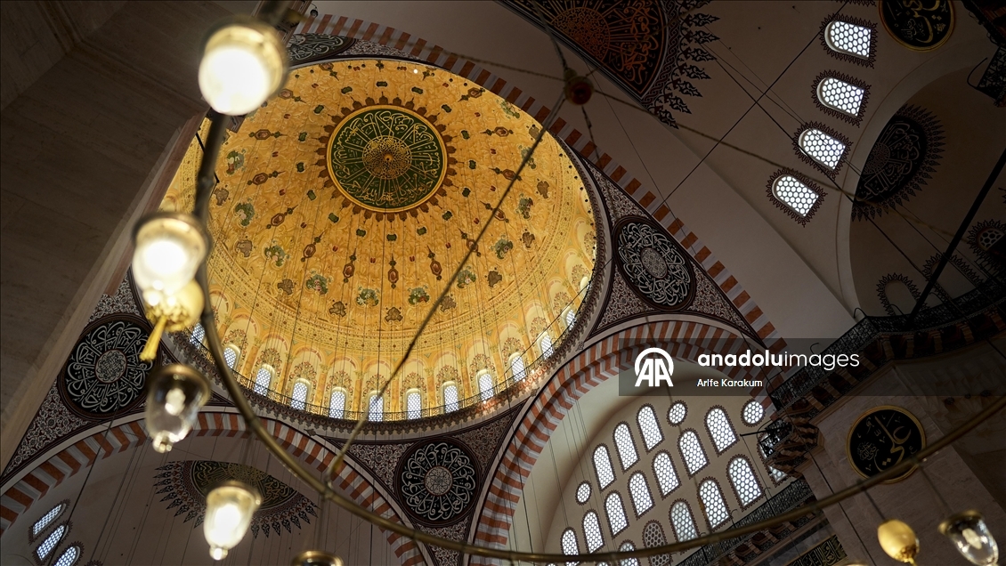 İSTANBUL'UN SELATİN CAMİLERİ - İstanbul silüetinin mücevheri: "Süleymaniye Camisi"