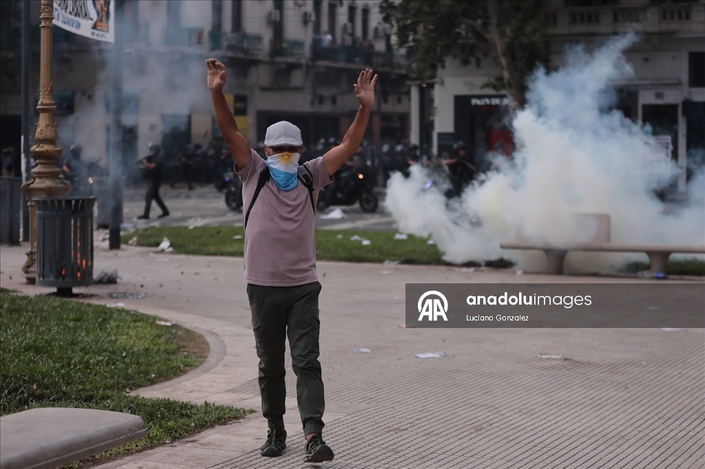 В Аргентине прошла всеобщая забастовка против трудовой реформы Милея