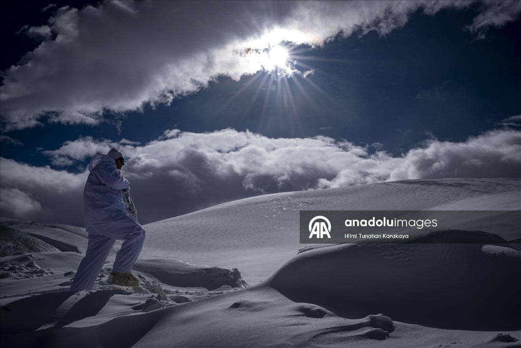 Спецназовцы готовы к операциям и спасательным миссиям в суровых зимних условиях 13