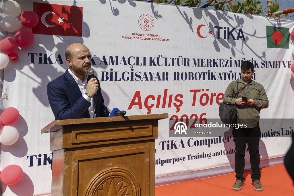 بنغلاديش.. وفد تركي يشارك مسلمي الروهينغيا الإفطار ويتفقد أوضاعهم