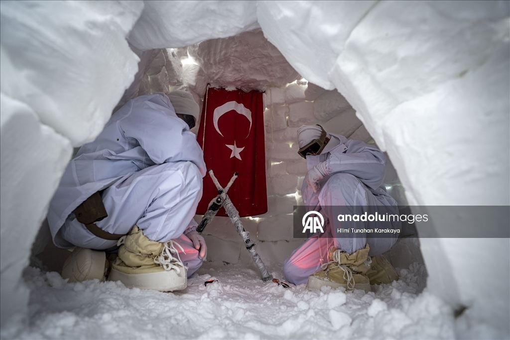 Спецназовцы готовы к операциям и спасательным миссиям в суровых зимних условиях 21