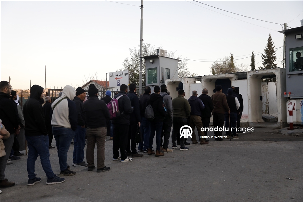 في أول جمعة برمضان.. إسرائيل تشدد قيود دخول الفلسطينيين للأقصى