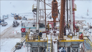 Kar kalınlığının 2,5 metreyi bulduğu Gabar'da petrol üretimi hız kesmeden sürüyor