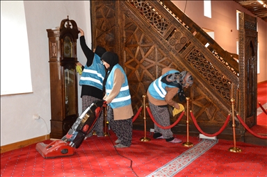 794-летняя мечеть Сиврихисар Улу в Эскишехире подготовлена к Рамазану