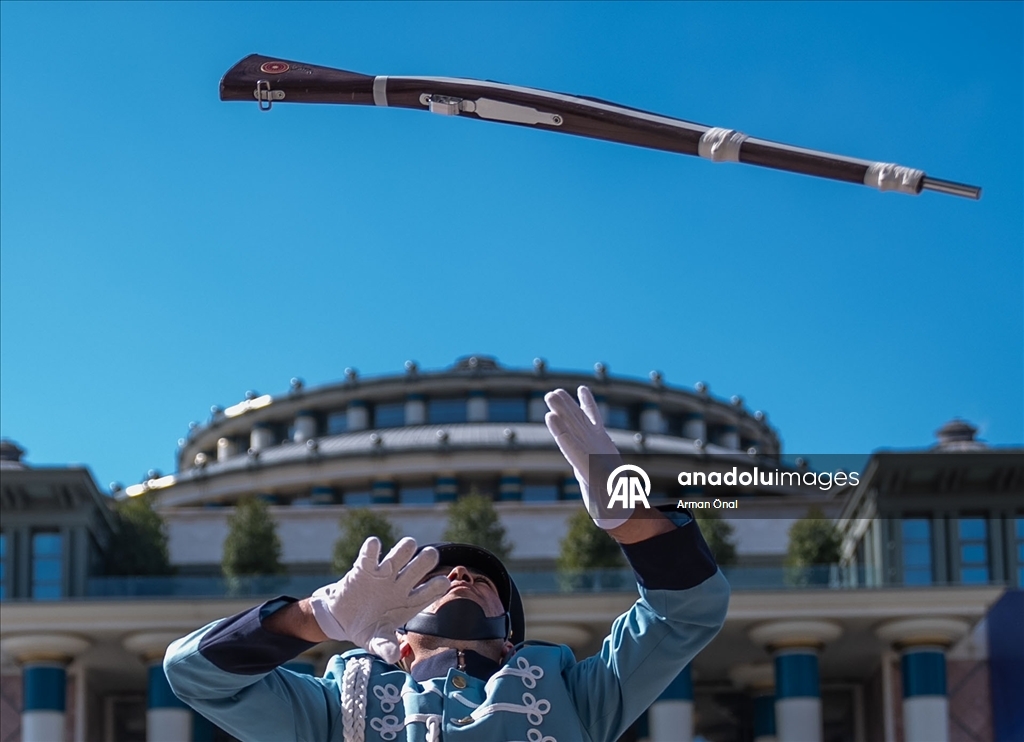 "Külliye'de Ramazan" etkinlikleri kapsamında Cumhurbaşkanlığı Muhafız Alayı Tüfekli Birlik Gösterisi düzenlendi