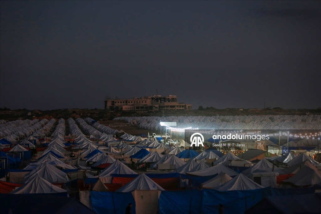 Gazze'de toplu iftar programı düzenlendi