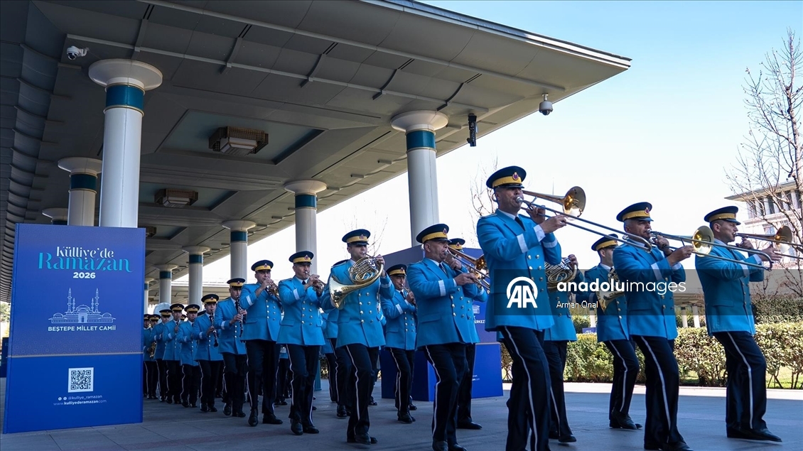 "Külliye'de Ramazan" etkinlikleri kapsamında Cumhurbaşkanlığı Muhafız Alayı Tüfekli Birlik Gösterisi düzenlendi