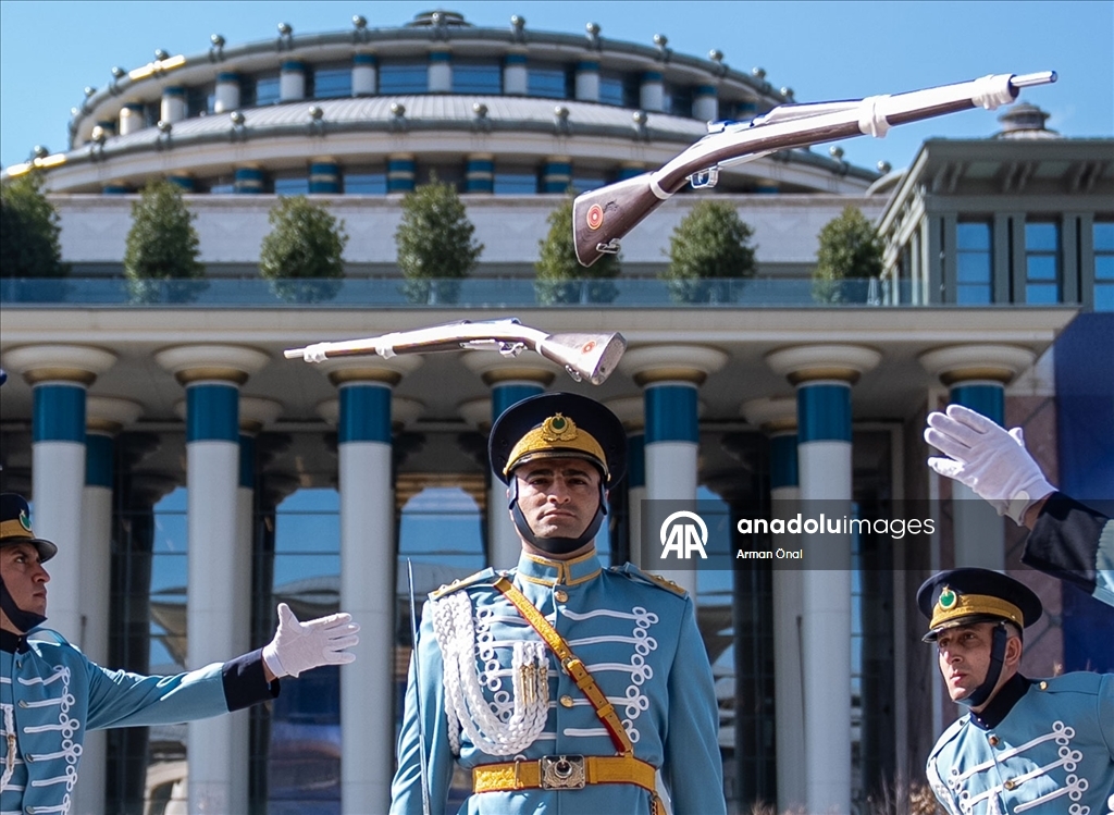 "Külliye'de Ramazan" etkinlikleri kapsamında Cumhurbaşkanlığı Muhafız Alayı Tüfekli Birlik Gösterisi düzenlendi