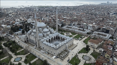İstanbul'un ilk büyük selatin camisi 'Fatih Camisi'