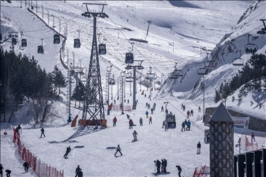 الشرق التركي.. مركز بالاندوكان يجمع متعة التزلج وبهجة رمضان