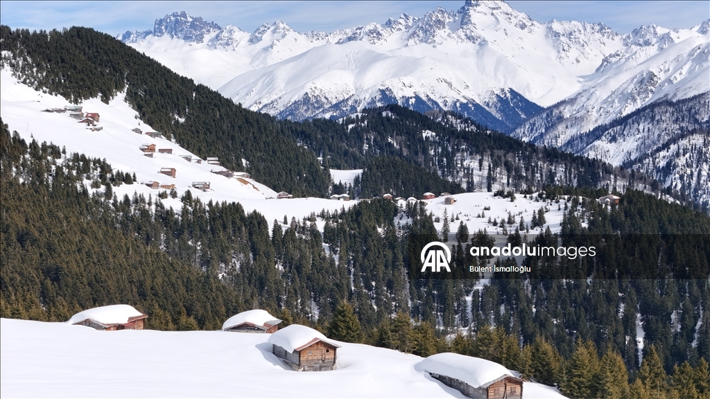 Rize'de Kaçkar Dağları ve yaylalardaki kar manzarası dronla görüntülendi 10