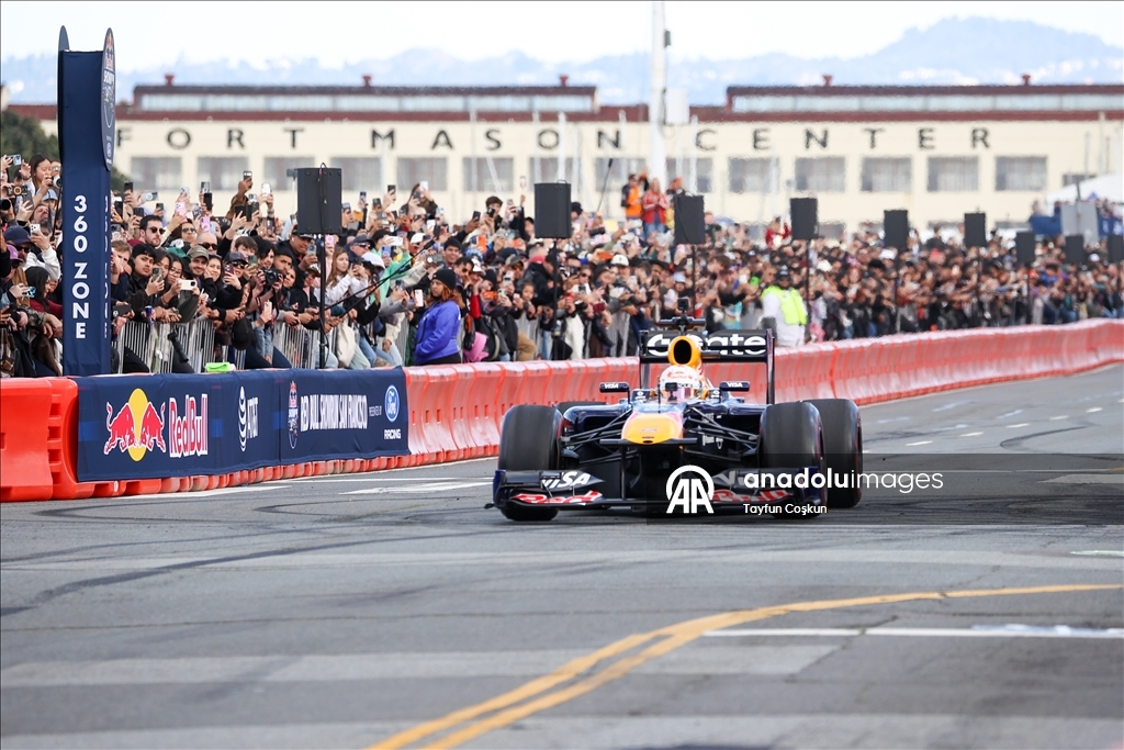 В Сан-Франциско прошло шоу Red Bull Showrun