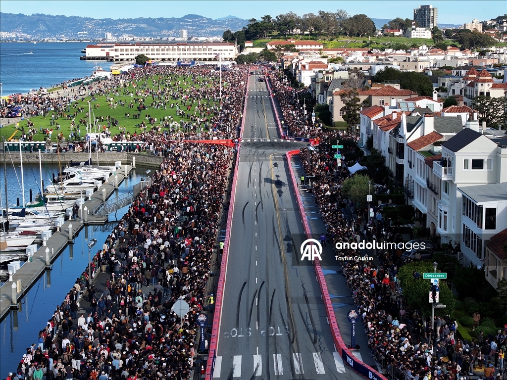 В Сан-Франциско прошло шоу Red Bull Showrun
