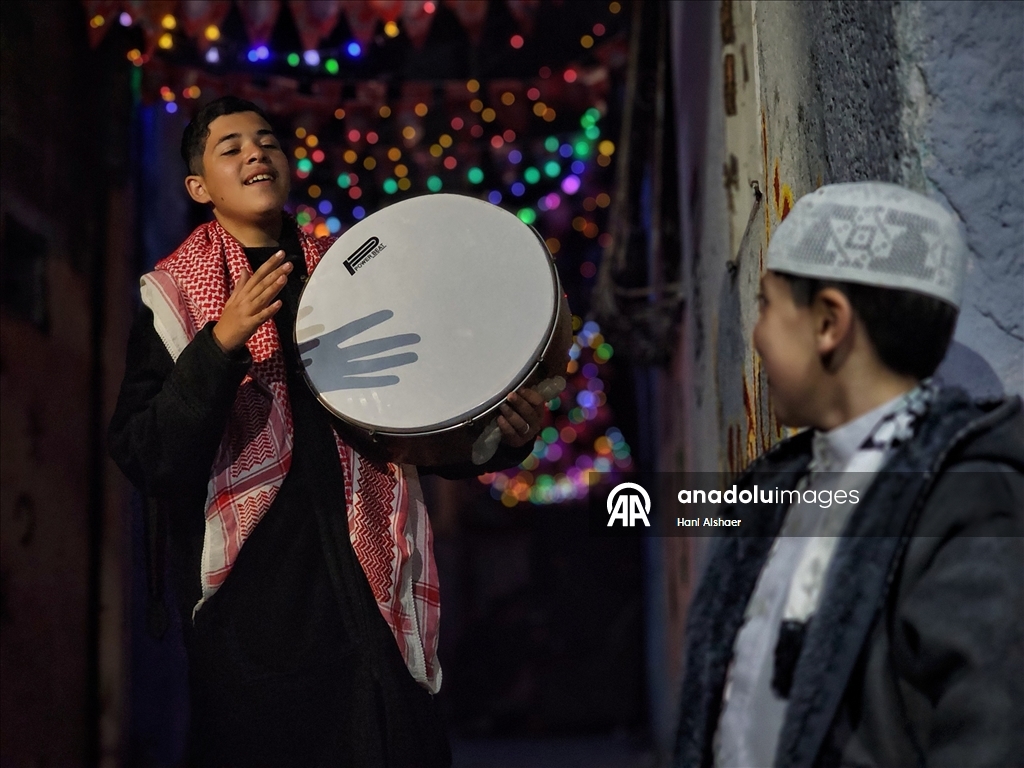 Gazze’de ramazan davulcusu geleneği sürüyor