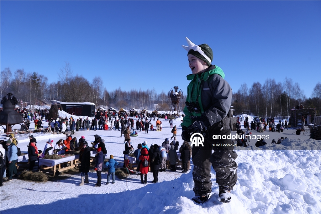 В Калужской области РФ отпраздновали Масленицу