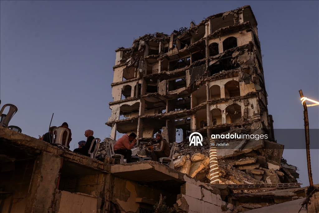 Gazze'de toplu iftar programı düzenlendi