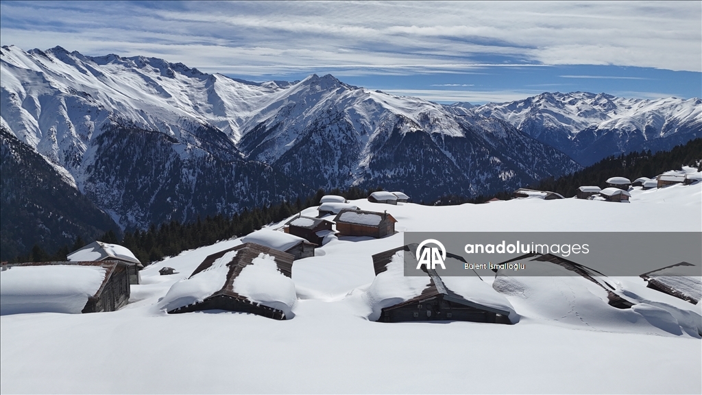 Rize'de Kaçkar Dağları ve yaylalardaki kar manzarası dronla görüntülendi 3