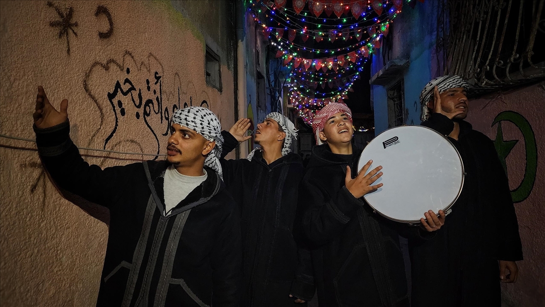 Gazze’de ramazan davulcusu geleneği sürüyor