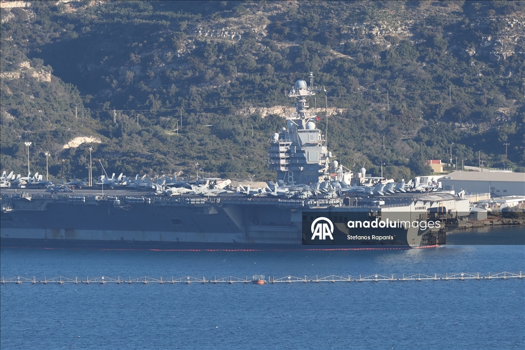 Американский авианосец USS Gerald R. Ford пришвартовался на Крите
