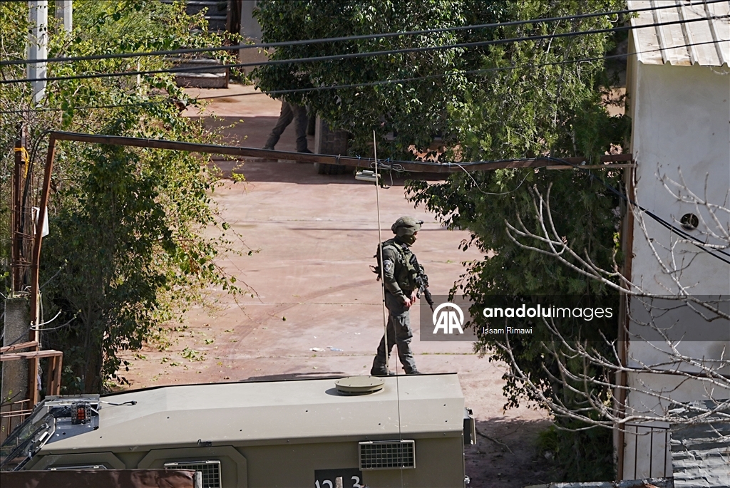 اقتحامات متواصلة برمضان.. الجيش الإسرائيلي يعتقل فلسطينيين في "يعبد" بالضفة