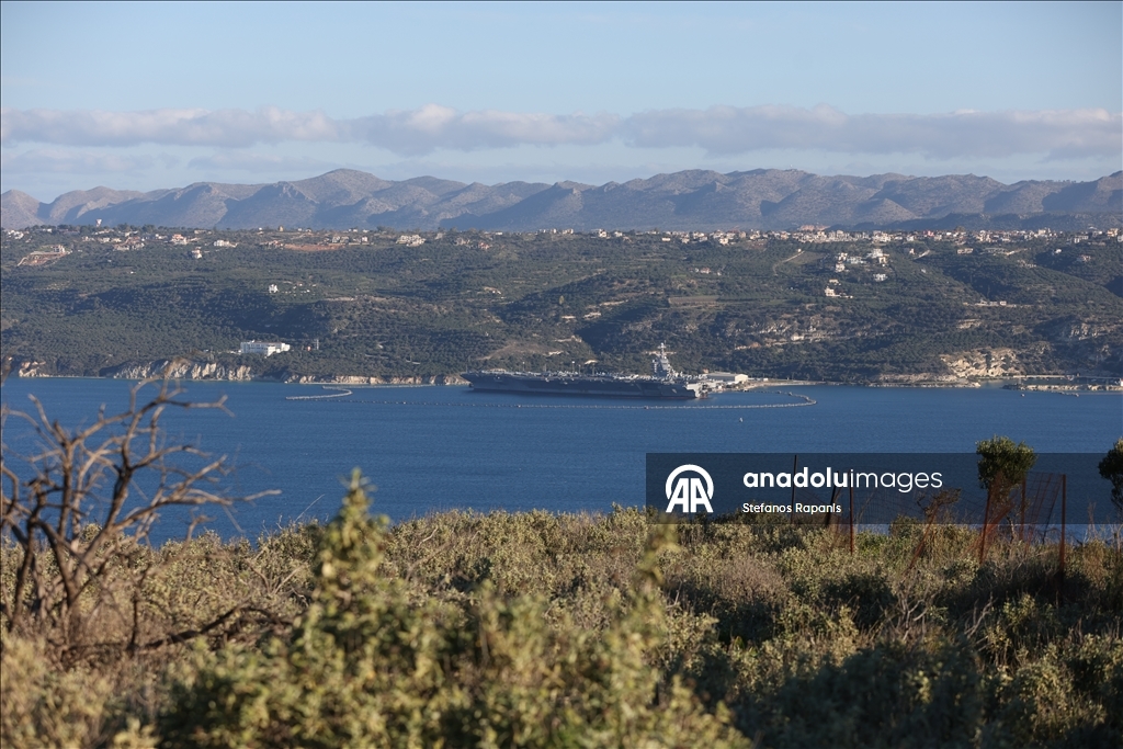 Американский авианосец USS Gerald R. Ford пришвартовался на Крите