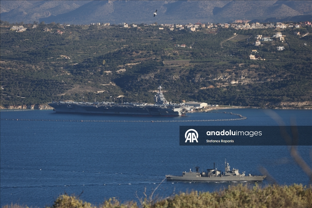 Американский авианосец USS Gerald R. Ford пришвартовался на Крите