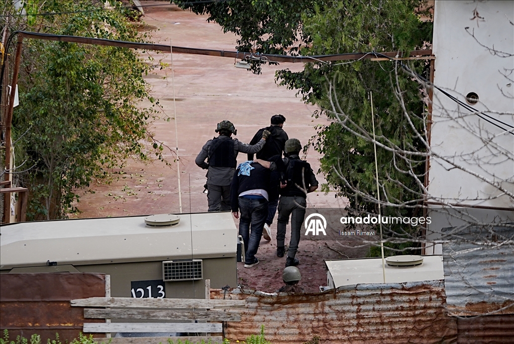 اقتحامات متواصلة برمضان.. الجيش الإسرائيلي يعتقل فلسطينيين في "يعبد" بالضفة