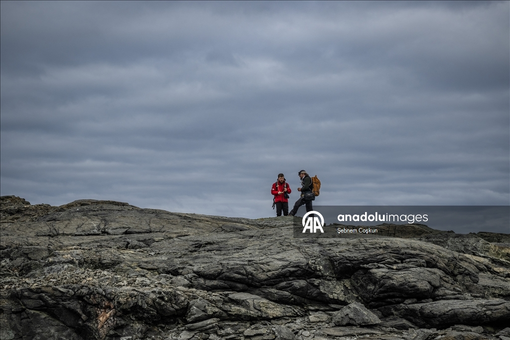 Турецкие и болгарские геологи исследуют многомиллионную геологическую историю Антарктики