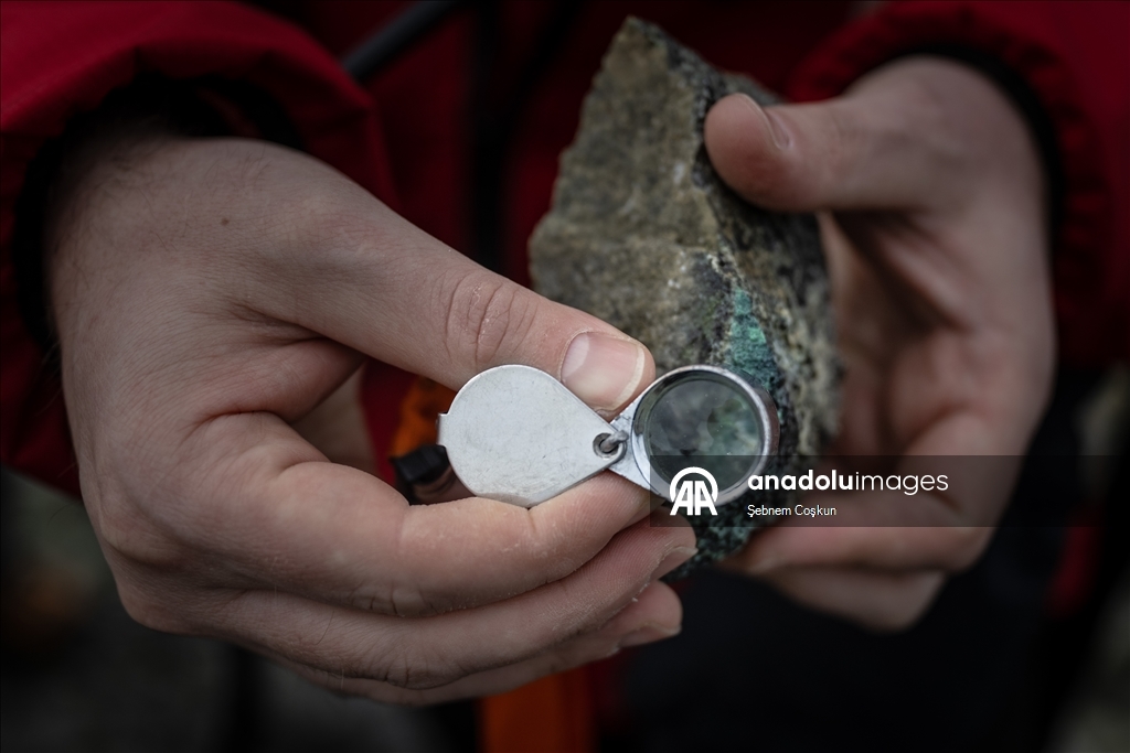 Турецкие и болгарские геологи исследуют многомиллионную геологическую историю Антарктики