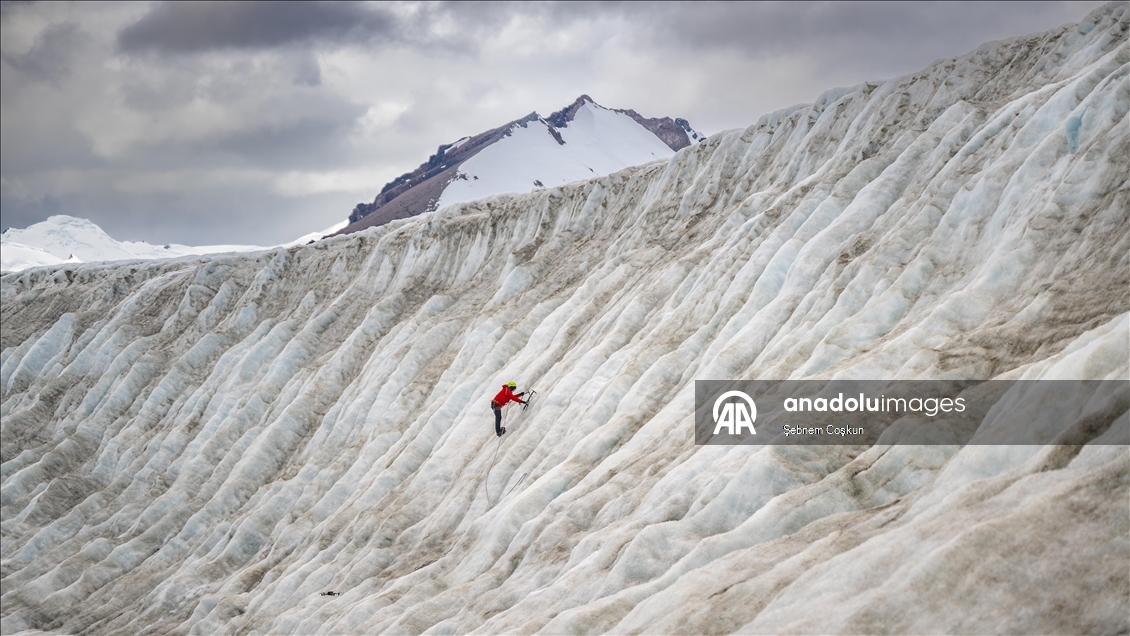 Türk bilim insanlarından Antarktika'da iklim değişikliğine farkındalık vurgusu