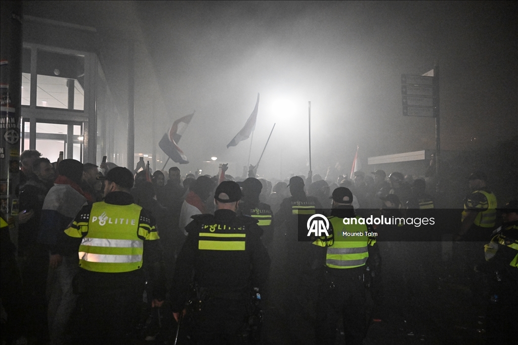 Hollanda'da planlanan göçmen sığınma merkezi protesto edildi