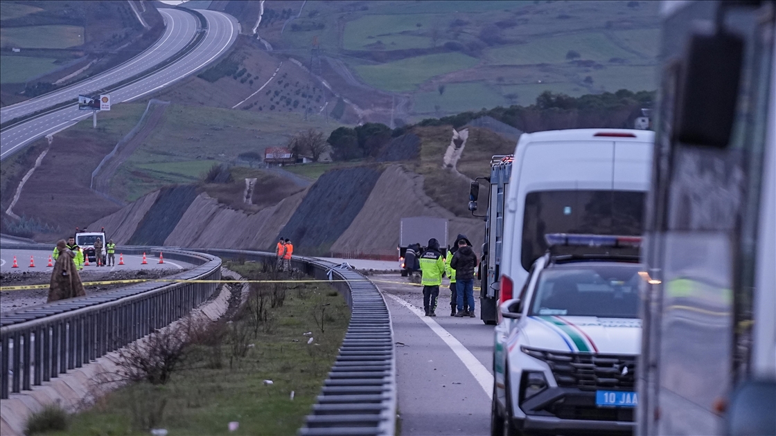 Balıkesir'de F-16 uçağının kaza kırıma uğraması sonucu pilot şehit oldu