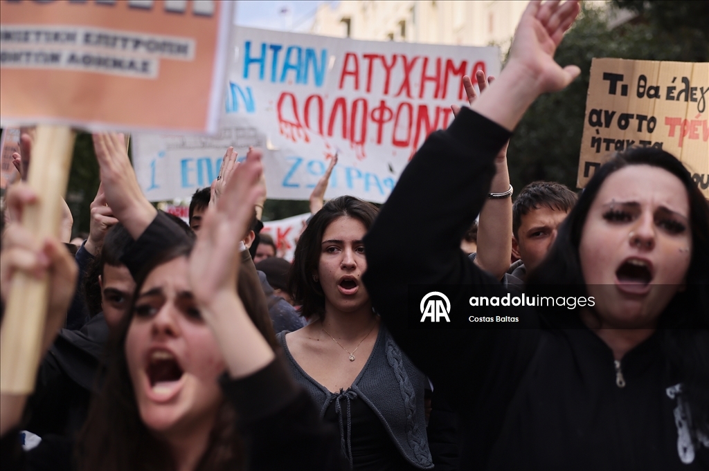 Students in Athens rally to mark the third anniversary of Tempi railway collision