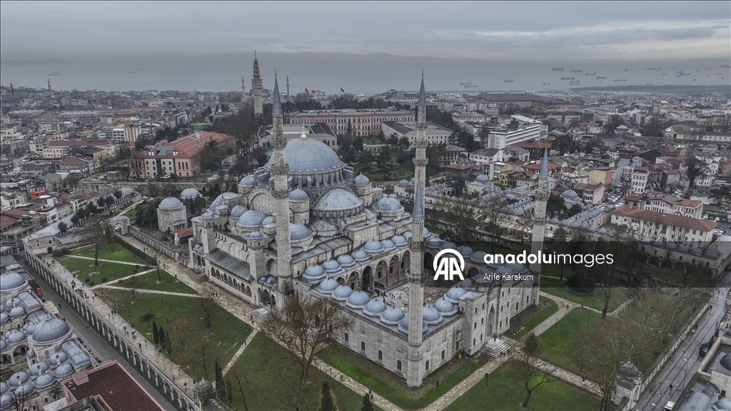 جامع السليمانية.. صرح معماري مهيب يجسد الحضارة العثمانية 