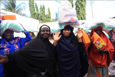 Турецкий религиозный фонд продолжает оказывать помощь нуждающимся в Танзании по случаю Рамазана