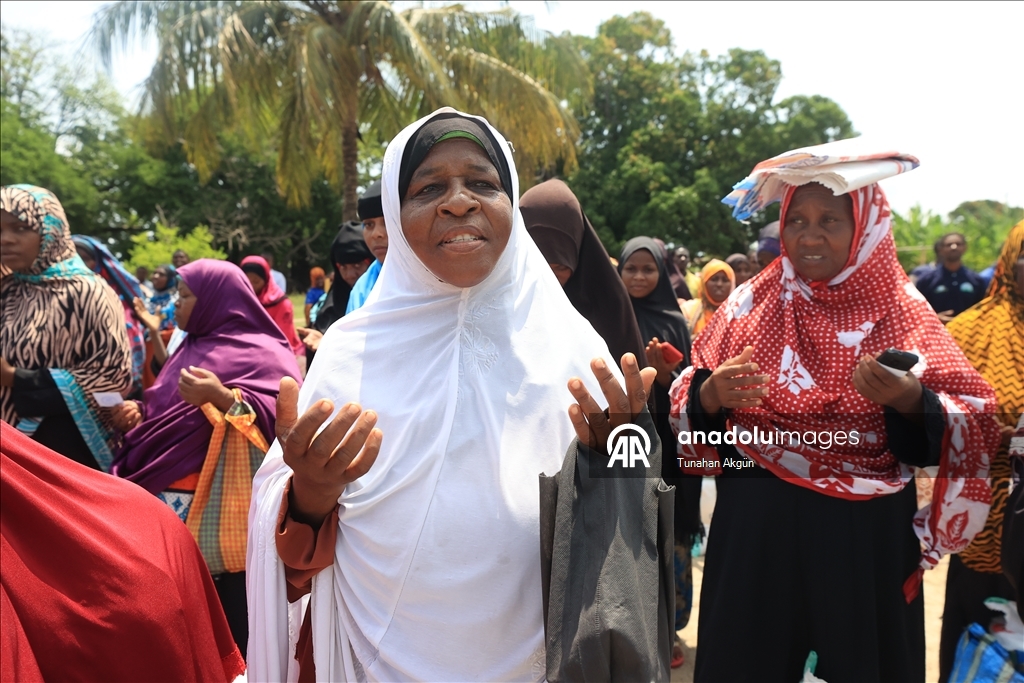 Турция оказала гуманитарную помощь нуждающимся и сиротам на танзанийском острове Пемба