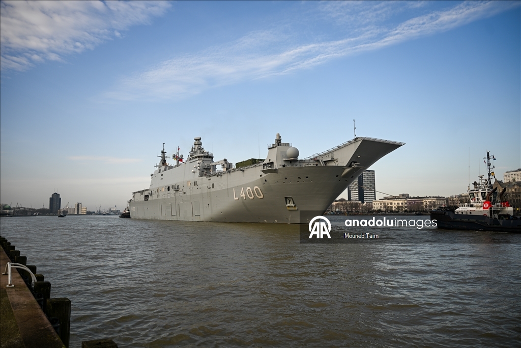 Присутствие корабля ВМС Турции TCG Anadolu в порту Роттердама вызвало широкий резонанс в нидерландских СМИ